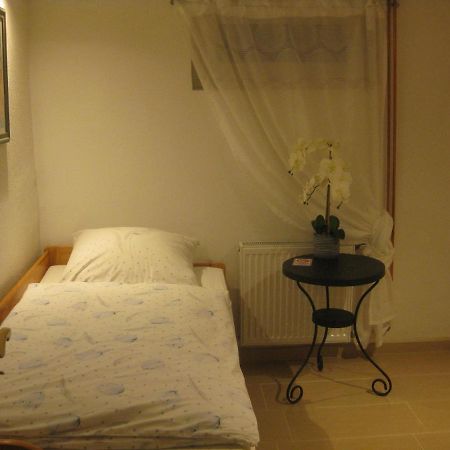 Main-Kinzig Gaestewohnung Hasselroth Exteriör bild